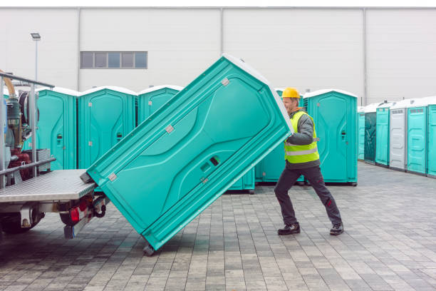 Best Porta potty delivery and setup  in Independence, MN